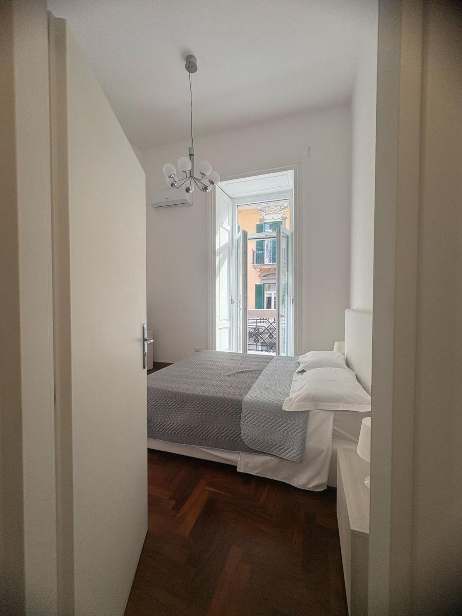 Apartment Santa Lucia 15 Naples